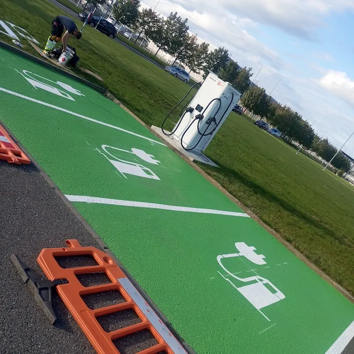 Značení venkovních ploch – nabíjení