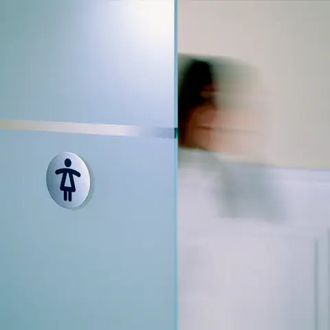 Kovová značka Sprcha