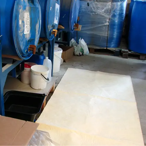 Chemický sorpční koberec, lehký, STANDARD, 40 cm × 60 m, perforace