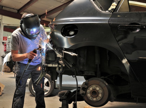 Pracujete v automobilce, ocelárně nebo v dolech? Pak jste horkým kandidátem na nemoc z povolání.